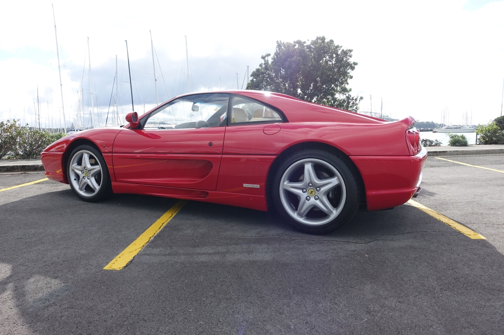 Ferrari 355 GTB
