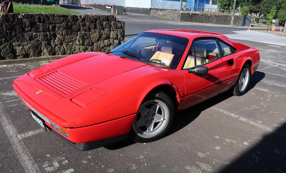 Ferrari 328 GTB
